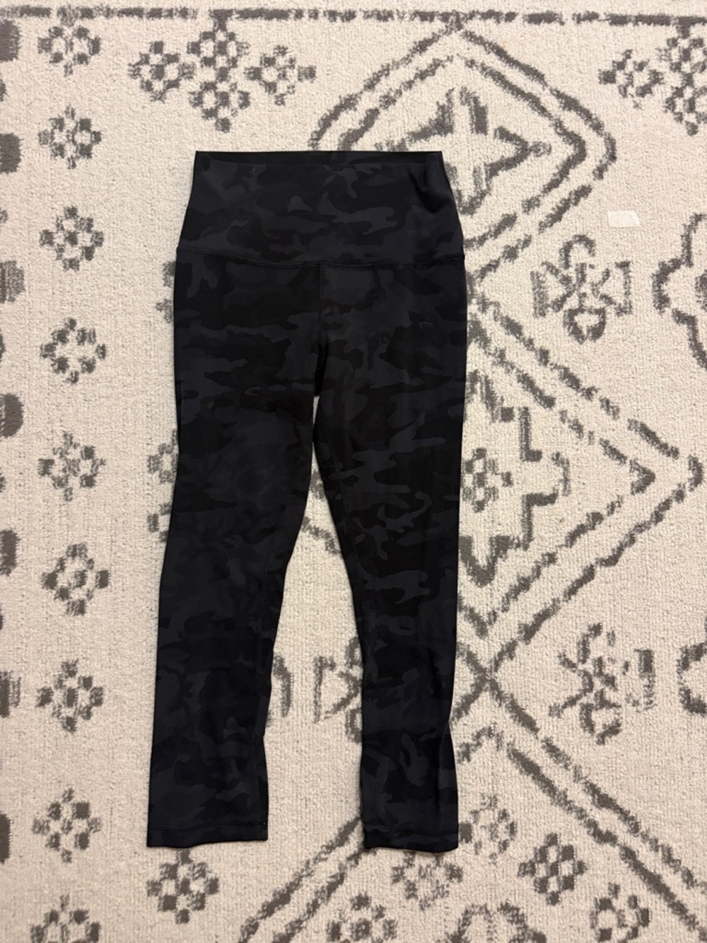 Lululemon Cropped Legging Pant